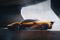 「W1」のボディーサイズは全長×全幅×全高=4635×2074×1182mm、ホイールベースは2680mm。フロントとリアには電動式のアクティブウイングが組み込まれている。