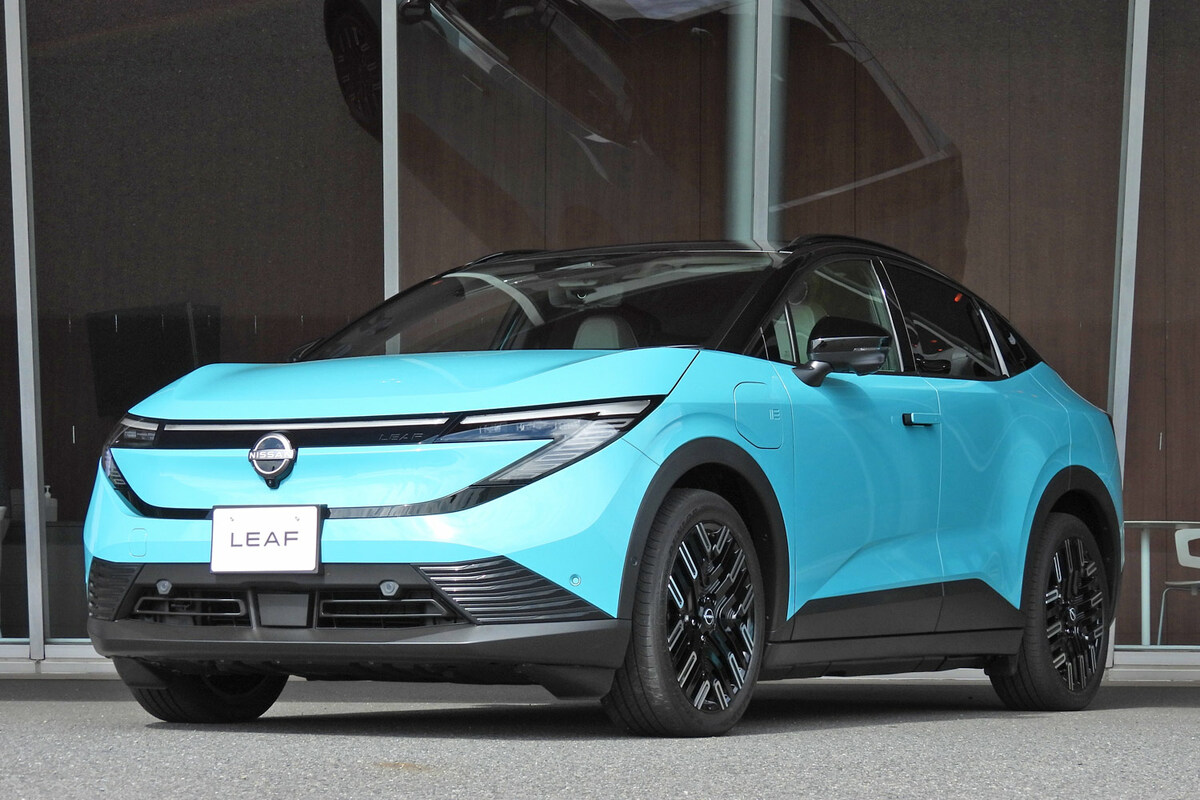 日産が電気自動車の新型「リーフ」の受注を10月17日にスタート 航続