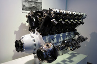 2017年春に取材した「BMWミュージアム」より、BMWが造っていた航空機用エンジン。“ワール(Wal=クジラ)”の愛称で親しまれた大型水上飛行艇「ドルニエDo J」に積まれたものだとか。