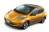 航続距離が伸びた最新型の日産リーフ登場【東京モーターショー2015】