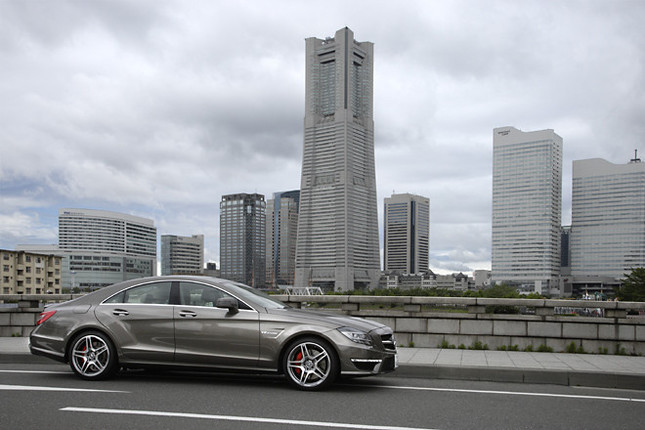 【スペック】全長×全幅×全高=4995×1880×1410mm/ホイールベース=2874mm/車重=1900kg/駆動方式=FR/5.5リッターV8DOHC32バルブツインターボ(557ps/5500rpm、81.6kgm/2000-4500rpm)/価格=1645万円(テスト車=1755万円/AMGパフォーマンスパッケージ=110万円)
