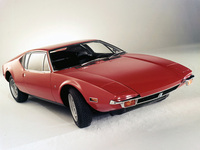 「デ・トマソ・パンテーラ」。これも初期型で、米国フォード製の5.8リッターV8 OHVユニットをミドシップ。ちなみに最終型では、エンジンは5リッターへと珍しく縮小されていた。