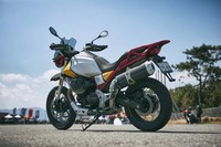 ボディーサイズ:全長×全幅×全高=--×--×--mm
ホイールベース:--mm
重量:229kg
エンジン:853cc 空冷4ストローク V型2気筒 OHV 2バルブ
最高出力:80ps(59kW)/7750rpm
最大トルク:80Nm(8.2kgm)/5000rpm
価格:142万5600円