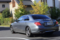 ボディーカラーは全7色。テスト車の「セレナイトグレー」は9万3000円の有償色である。