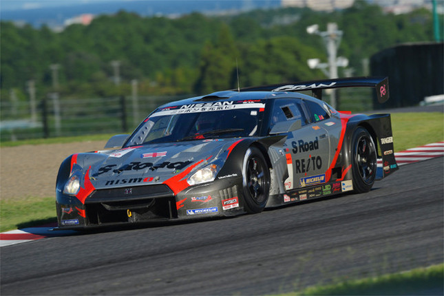 ポールポジションから勝利を手にした、柳田真孝/ロニー・クインタレッリ組のNo.1 S Road REITO MOLA GT-R。
