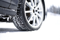 「クロスクライメート3スポーツ」は、18インチから21インチまでの全27サイズをラインナップ。