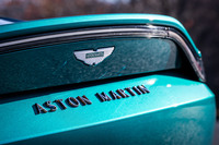 「V8ヴァンテージ」から車名がシンプルな「ヴァンテージ」へと改められた4代目モデルは2017年11月に登場。今回はオプションの「Qペイント アストンマーティンレーシンググリーン2022」をまとった右ハンドルモデルに試乗した。車両本体価格は2690万円。