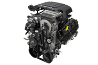 3リッター直6ターボエンジンの登場により、廃止される予定だった5.7リッターV8エンジンだが、一転して2026年型「ラム」より復活することとなった。