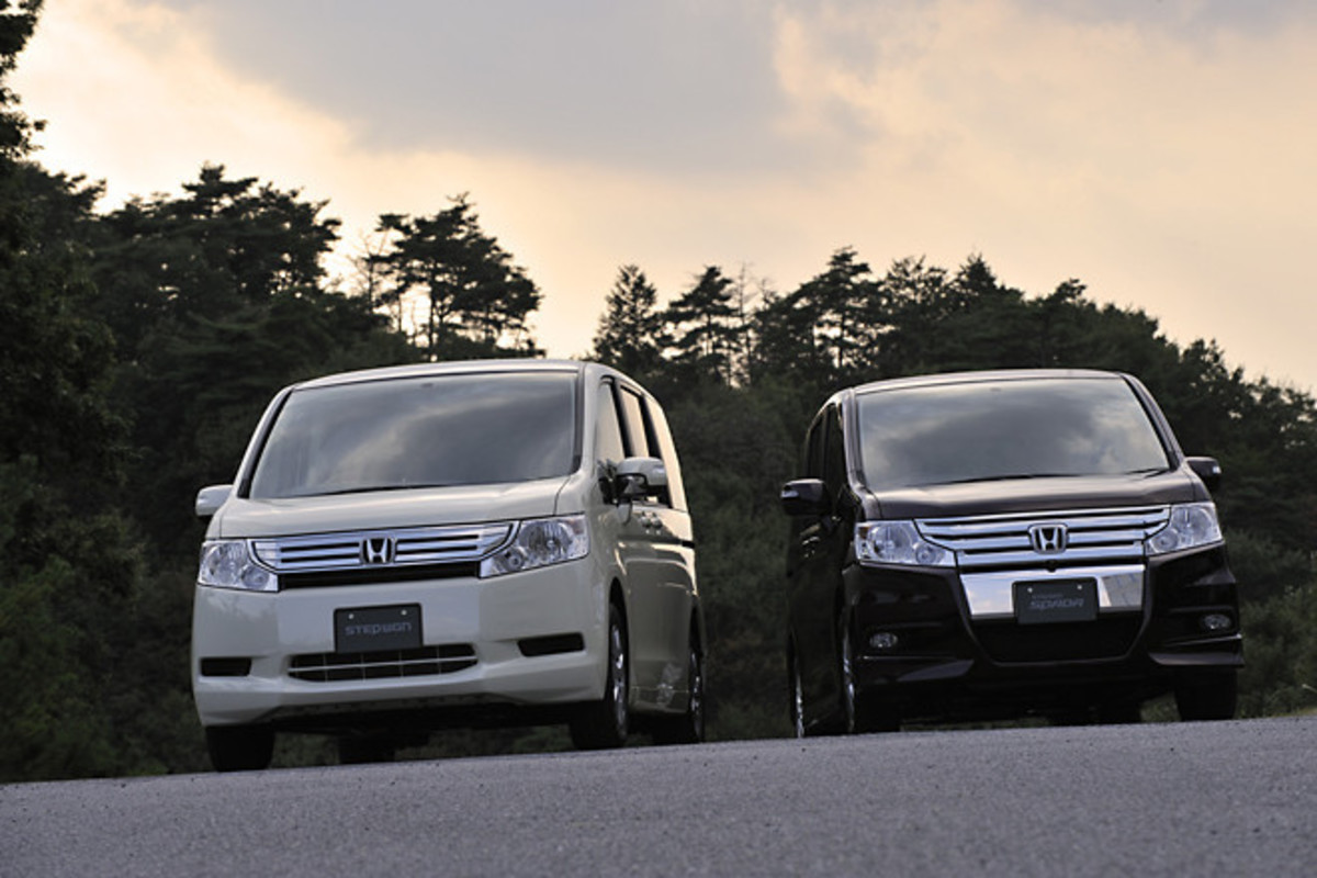 ホンダ・ステップワゴンG・Lパッケージ（FF/CVT）／スパーダS（FF/CVT