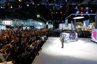 これまで“前夜祭”はモーターショーとは別会場で行われるのが通例だった。しかし今回は規模が大幅に縮小され、ショーのブースで開催された。