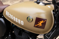 「シグナルズ」のカラーリングは「デザートサンド」(写真)と「マーシュグレー」の2種類。タンクに描かれるナンバーは、個体ごとに異なるという。