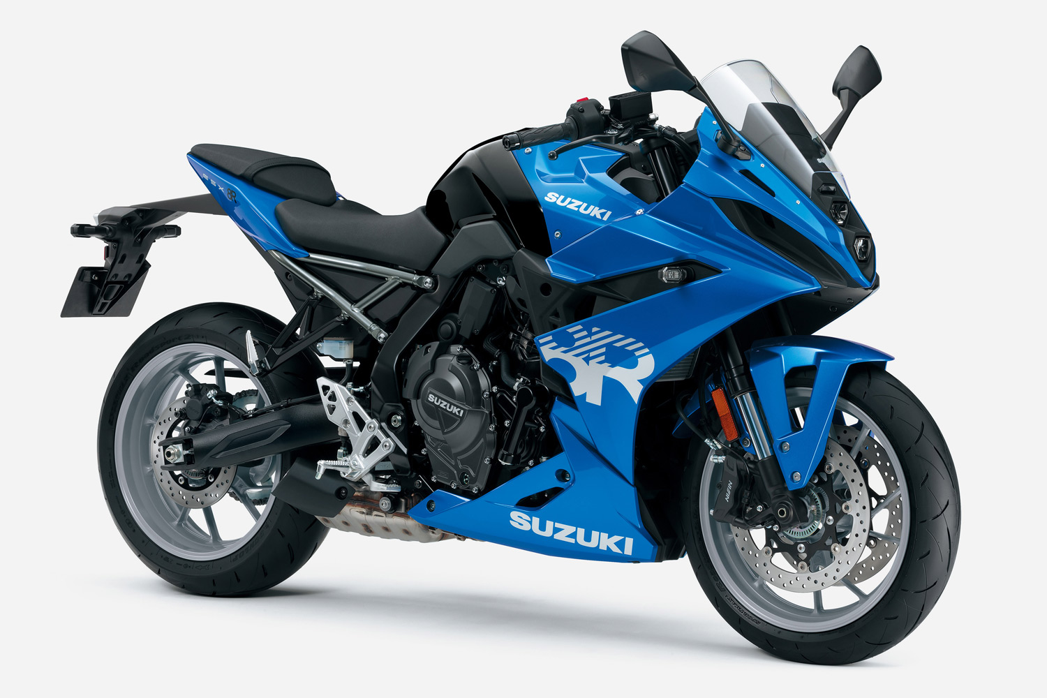 スズキが大型バイク「GSX-8R」を日本導入 オールマイティーに使える