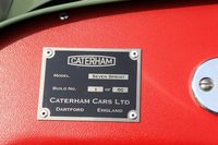 ダッシュボードに貼られた「セブン スプリント」の記念プレート。導入までに紆余曲折あったものの、結局は60台が日本で販売されることとなった。