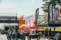 第1回:流行のメーカーカスタムや巨大な三輪バイクにも試乗!輸入バイク チョイ乗りリポート(前編)の画像