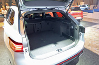 新型「フォルクスワーゲン・パサート」国内初公開 配車は2024年11月からの画像