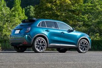 BEV版の「600e」より8カ月遅れで日本に導入された「600ハイブリッド」。そのパワートレインは48Vマイルドハイブリッドだが、わずかながらも“EV走行”ができる。