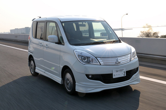 【スペック】全長×全幅×全高=3710×1620×1765mm/ホイールベース=2450mm/車重=1040kg/駆動方式=FF/1.2リッター直4DOHC16バルブ(91ps/6000rpm、12.0kgm/4800rpm)/価格=165万6000円(テスト車=同じ)