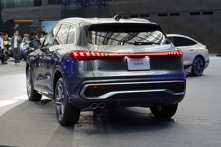 アウディQ5 TDIクワトロ150kWアドバンスト