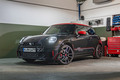かつての高性能モデル「ジョンクーパーワークスGP」をイメージした3ドアと5ドアのMINI、限定発売