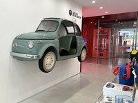 ミュージアムショップは2階と屋上の両方にある。