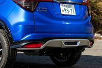 専用形状のリアバンパーとリアロワガーニッシュ。「モデューロX」では外装の各所に装備された専用の空力パーツにより、車体のリフトをバランスよく下げ、ハンドリングレスポンスや直進安定性を高めている。