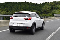 今回の改良ではエクステリアの変更はなかった。同等のグレードで比較した場合、ガソリンモデルの車両価格はディーゼルより約30万円廉価な設定となっている。