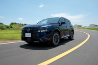 新規設定された「NISMO」なども含めてパワートレインのスペックは改良前と変わらない。1.5リッターの可変圧縮比ターボエンジンを発電専用に使っている。