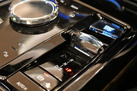 新型「BMW 5シリーズ」が日本上陸 BEVの「i5」と4気筒エンジン車のみをラインナップの画像