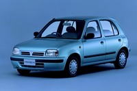 愛らしいデザインで大いに売れた2代目「マーチ」。運転しやすいという点もコンパクトカーとして魅力的だった。