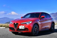 アルファ・ロメオ・ステルヴィオ クアドリフォリオ