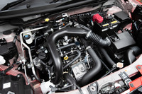 エンジンは最高出力98PSの1リッター直3ターボ。既出のコンパクトハイトワゴン「トール」のターボ車と基本的に同じものだ。