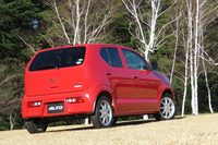 スズキ、軽乗用車「アルト」の安全装備を大幅に強化の画像
