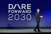 次世代戦略の説明の内容は、2022年に発表された「DARE FORWARD 2030」など、これまでに明らかにされた計画や目標をおさらいするものだった。ステランティスでは、文中で紹介される施策などを通し、2038年までに事業のカーボンニュートラル化を実現するとしている。