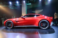 一気に155PSアップ! 改良型「アストンマーティン・ヴァンテージ」日本上陸の画像