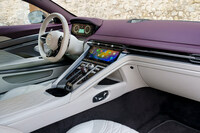 アストンマーティンDB12(FR/8AT)【海外試乗記】の画像