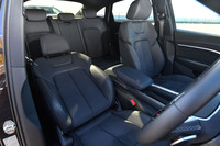 ジープ・ラングラー アンリミテッド ルビコン4xe(4WD/8AT)/アウディQ8スポーツバック55 e-tronクワトロSライン(4WD)/メルセデスAMG GLE63 S 4MATIC+クーペ(4WD/9AT)/キャデラック・エスカレード プラチナム(4WD/10AT)【試乗記】の画像