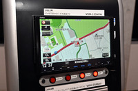 2012年に発売された、これまた「ギャザズ」初の9インチ大画面カーナビゲーション。ちなみに今日のギャザズは、11.4インチの大画面モデルもラインナップしている。