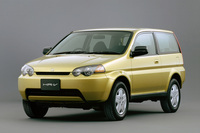 1998年9月に発売された「ホンダHR-V」。デビュー当初は3ドアモデルのみのラインナップだったが、1999年7月に5ドアモデルが追加された。2006年に販売が終了。日本では1代限りとなった。
