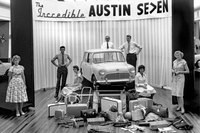 「オースチン・セブン」と「モーリス・ミニ マイナー」は、1959年8月に発売された。