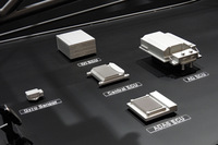 写真右の、ひときわ大きなECUは自動運転システム用のAD ECU。高い演算能力が求められるため、水冷式の冷却システムが用いられる。