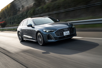 シャシーは内燃機関モデル用に新開発したという「PPC」を使う。エンジンは縦置き・前輪駆動ベースのレイアウトだ。