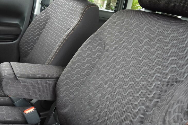 スズキ・スペーシア ギア ハイブリッドXZターボ(はっ水シート表皮)