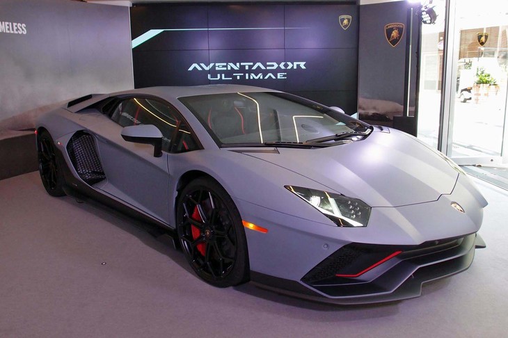 2021年7月に発表された、「ランボルギーニ・アヴェンタドール」の最後の限定車「アヴェンタドールLP780-4ウルティメ」。これもまた、現代の「カウンタック」といえる。