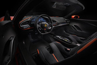 「296スペチアーレA」のインテリア。