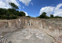 地元の元老院であったと考えられる跡。