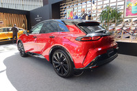 「クラウン スポーツ」の価格は、2023年10月時点ではモノグレード(ハイブリッド車の「Z」のみ)で590万円となっている。