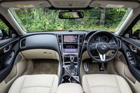 ダッシュボード上部中央に、ドライバーをモニターするカメラを装備。よそ見など、ドライバーの前方注視不足をシステムが検知すると「プロパイロット2.0」の作動がキャンセルされる。