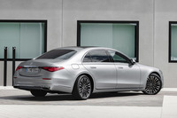 メルセデス・ベンツが新型「Sクラス」を発表 新時代のユーザーインターフェイスを提案の画像