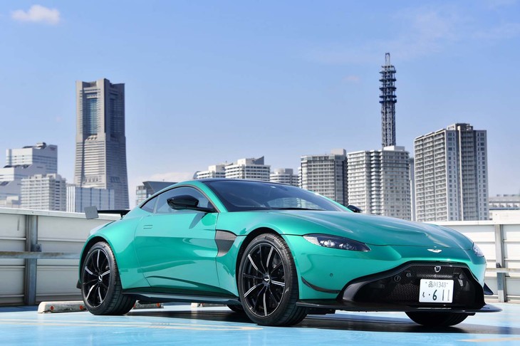 「ヴァンテージ」のMT車は、国内では2020年2月にデビュー。クローズドボディーのクーペに限り選択可能となっている。