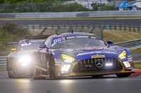 総合優勝を果たした80号車の「メルセデスAMG GT3」。メルセデス勢の勝利は実に10年ぶりとのこと。